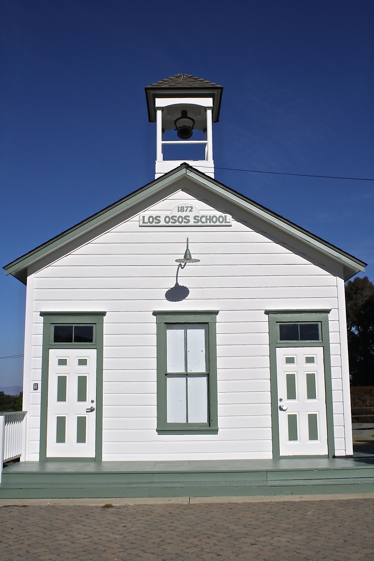 Los Osos Schoolhouse after a fresh coat of paint.