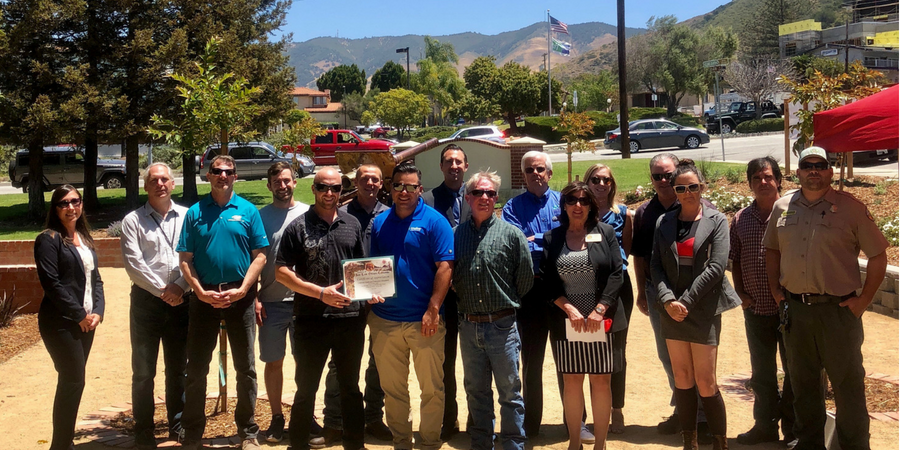 VetsHallRibbonCutting2.png VetsHallRibbonCutting2.png